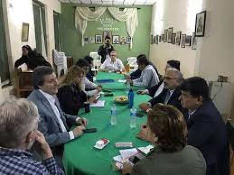 Suspenden reunión de presidentes de partidos de la oposición
