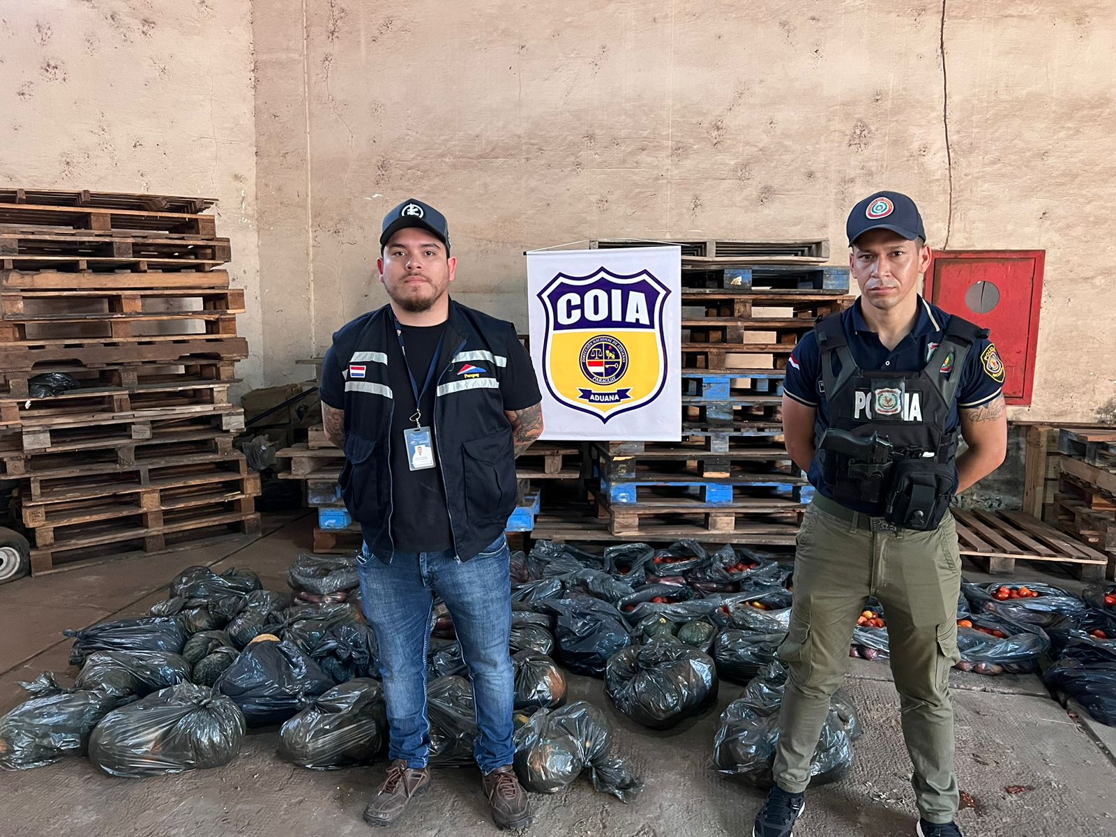 COIA incautó más de media tonelada de zapallo y tomates en Pedro Juan Caballero