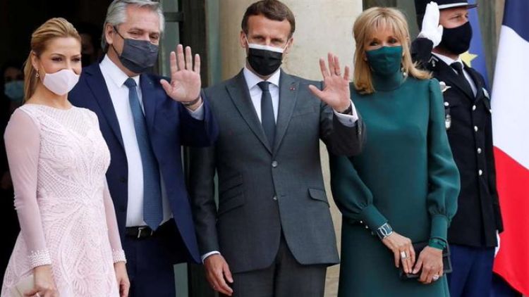 París apoya a Argentina en el pago de la deuda