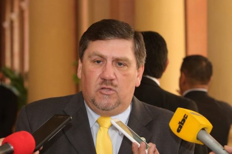 Llano rechaza recomendación del PLRA de apoyar juicio a Sandra Quiñónez