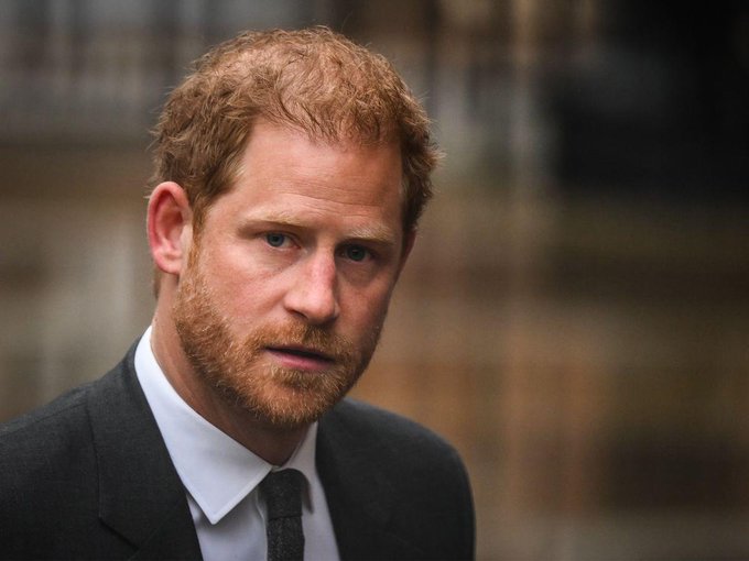 Príncipe Harry fue “hackeado” y deberá ser indemnizado