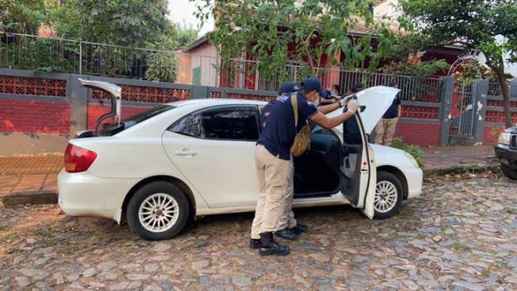 Abandonan vehículo en Barrio Republicano e investigan si tiene nexo con supuesto sicariato en San Lorenzo