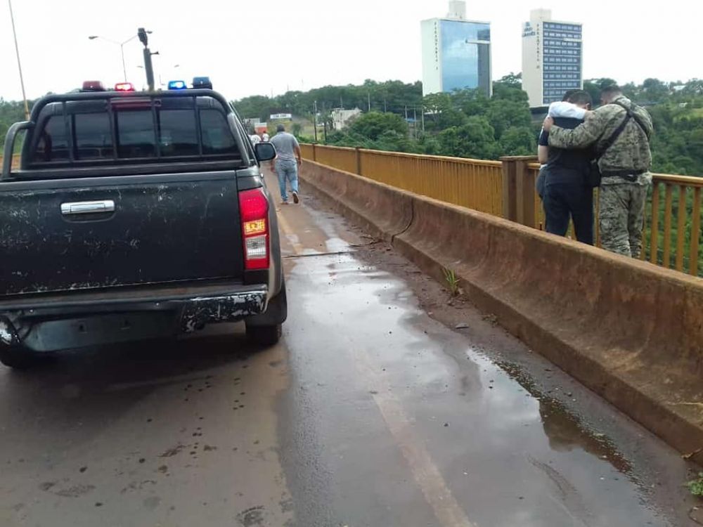 Agente de GEO salvó la vida a un hombre que intentó suicidarse