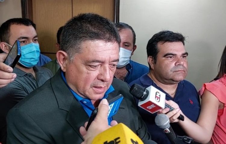 Camioneros anuncian que seguirán con las movilizaciones