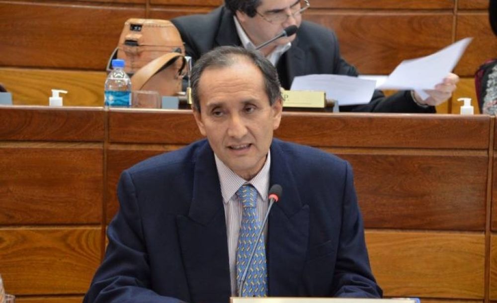 Senador liberal sostiene que cambios en el Gobierno fueron obligados