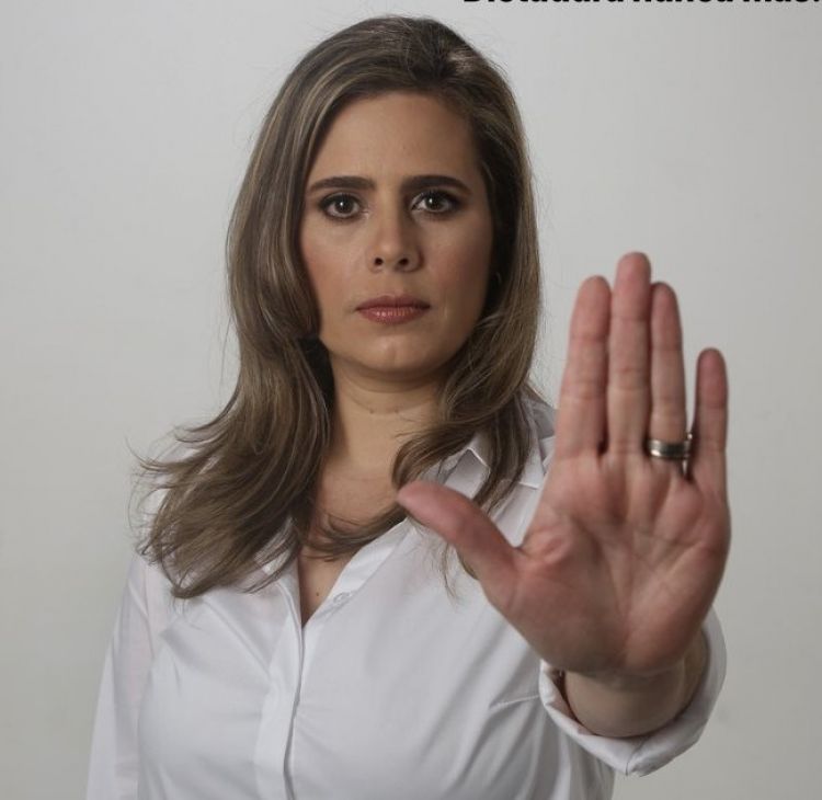 Kattya dispara contra Sole y Euclides por nexos colorados