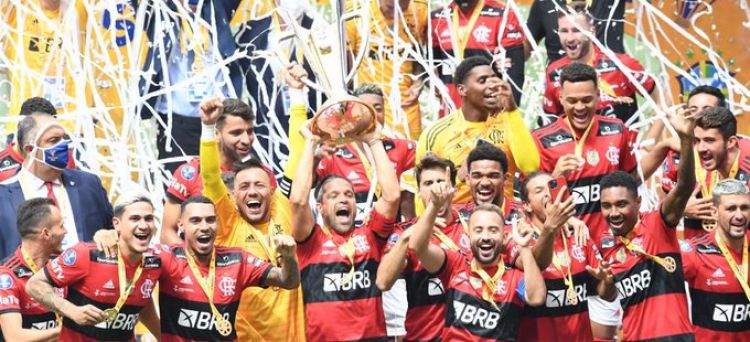 Diego Alves le da al Flamengo la Supercopa de Brasil
