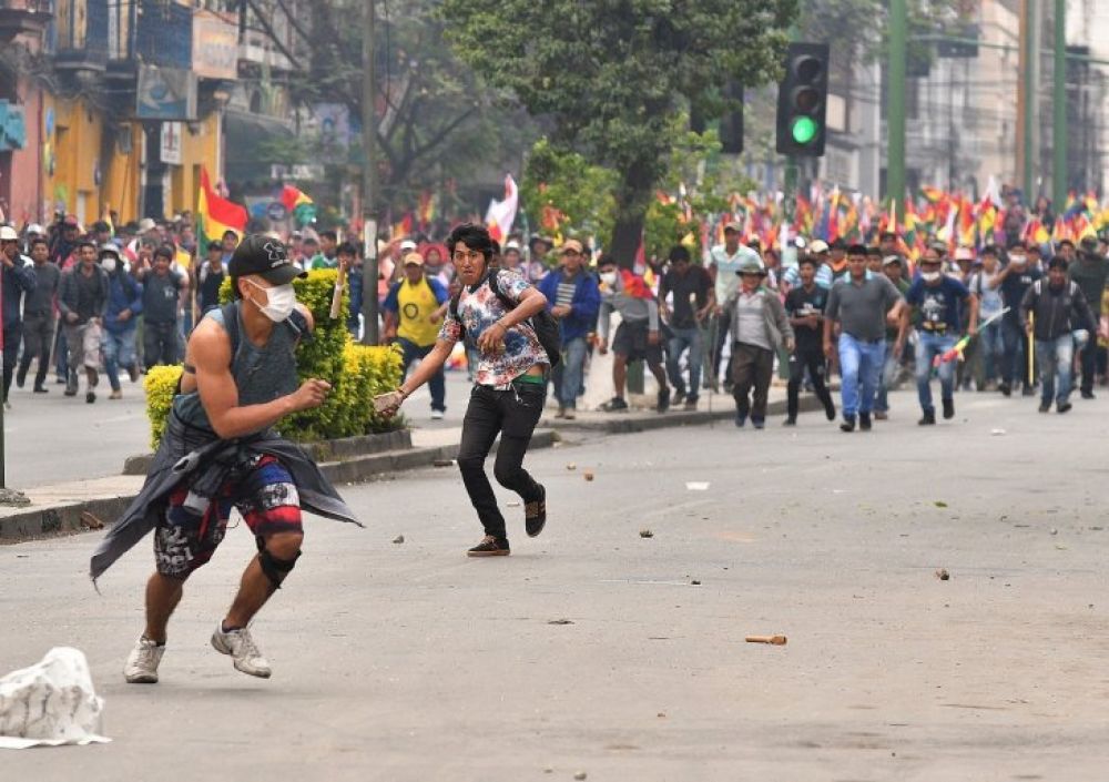 Ola de violencia deja tercer fallecido en crisis que sufre Bolivia