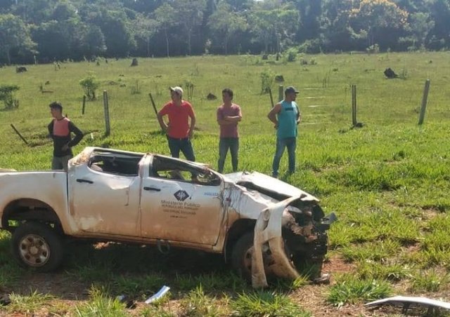 Fiscalía asiste a familiares y a víctimas del accidente que costó la vida a un funcionario