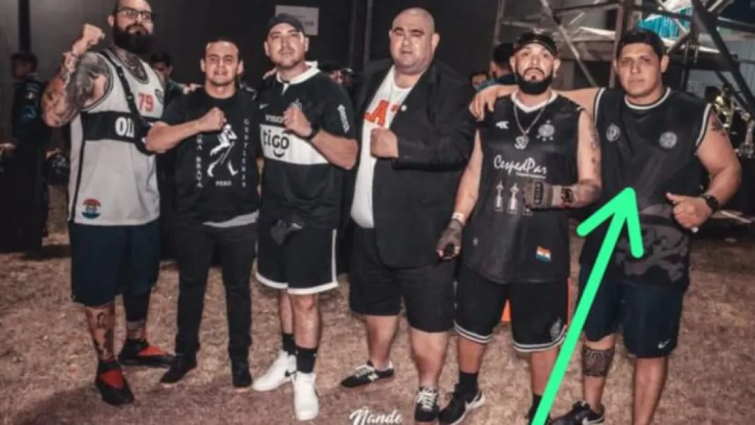 Jatar metió a barrabrava como asistente en la Cámara