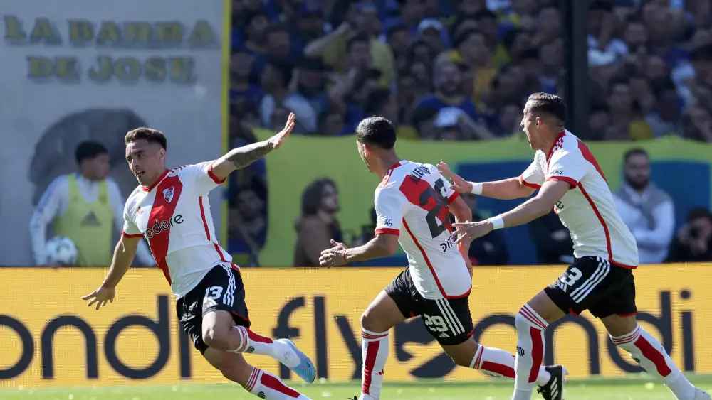 River Plate se queda con el superclásico en La Bombonera