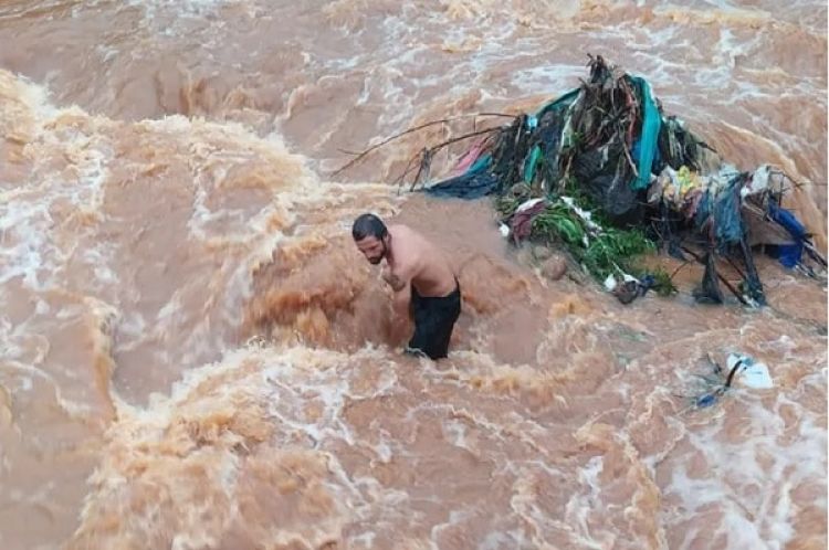 Sin rastros del bebé de dos años que habría caído a aguas de un arroyo en Ciudad del Este