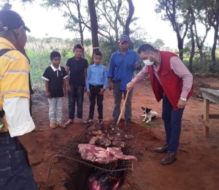 Indígenas denuncian uso de víveres del almuerzo escolar en campaña política del colorado Wilfrido Figueredo