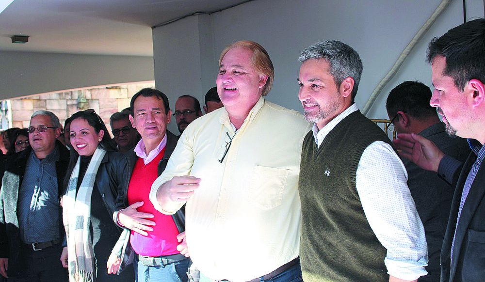 Gobernador González Vaesken deja Añetete