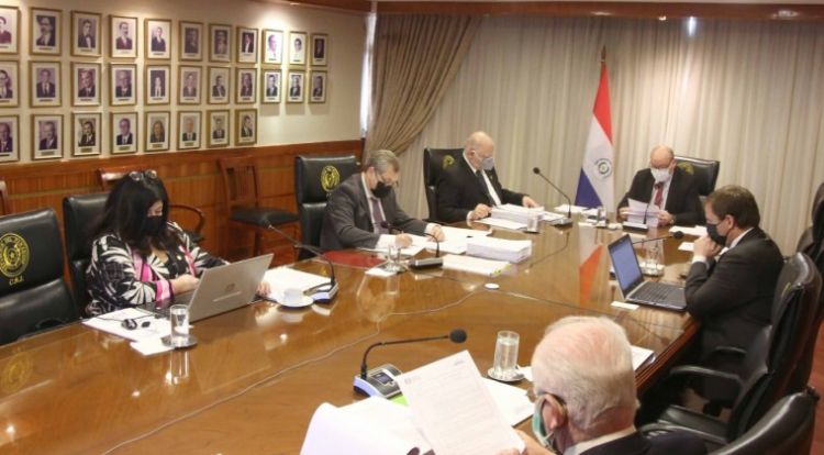 La Corte designa a ministros superintendentes