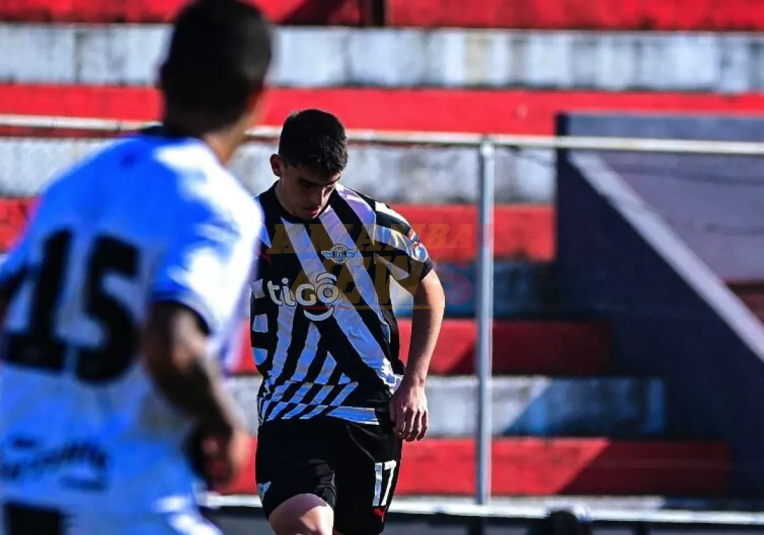 El hijo de 'Cholo' Guiñazú tiene nuevo club en el fútbol paraguayo