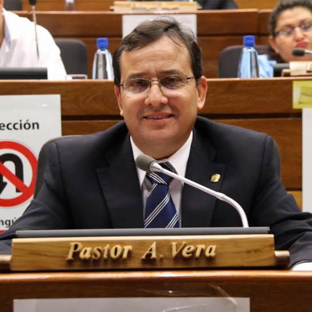 Diputado figura como empleado de agroganadera y gestionó expropiación de estancia vecina