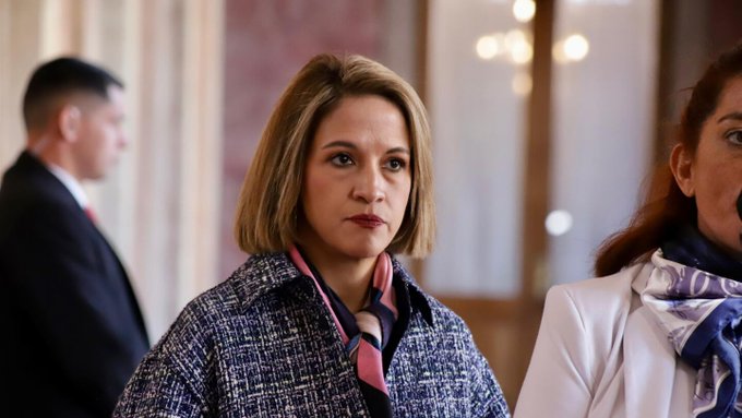Santiago Peña robustece figura de Lea Giménez y descarta su salida del Gabinete