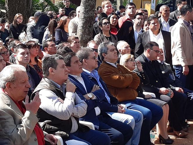 Galeano debe ponerse a disposición de la Fiscalía por iniciativa propia, afirman