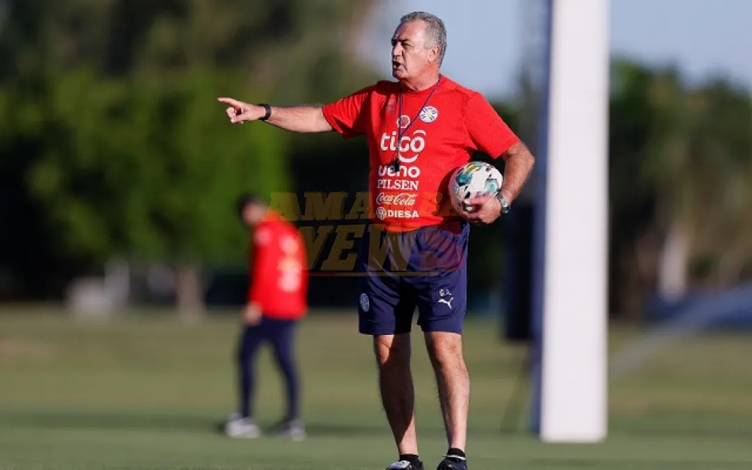 Alfaro mantendrá la base del equipo ante Argentina