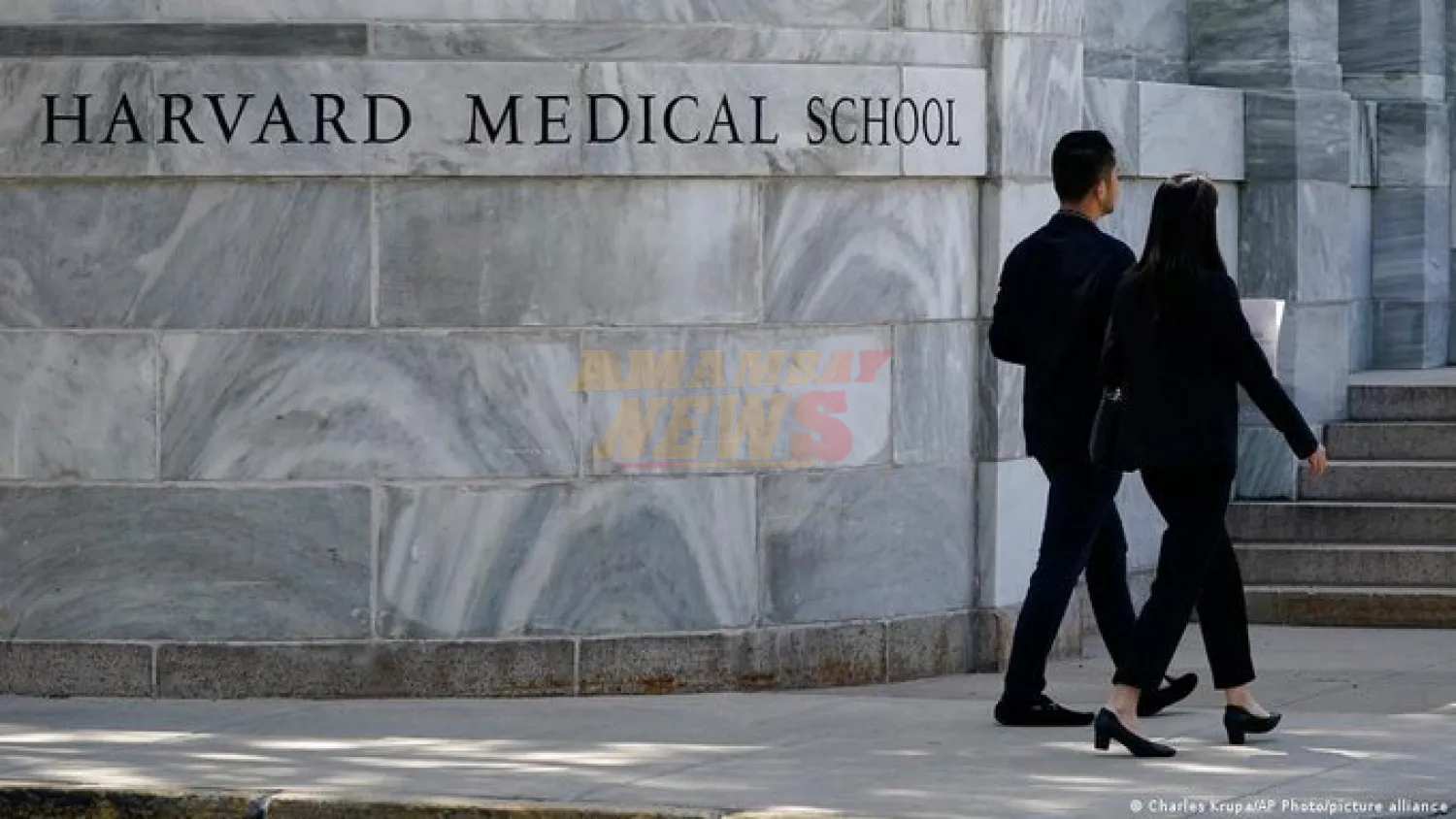 El exjefe de la morgue de Harvard, condenado a 8 años