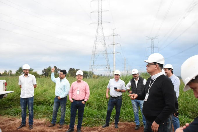 Montaje de la segunda terna de la Línea de 500 kv en su etapa final