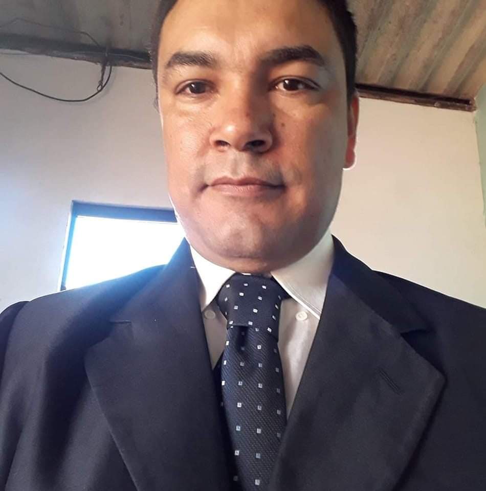 Eduardo Britez: Desea una feliz Navidad a clientes y amigos de la empresa VRM