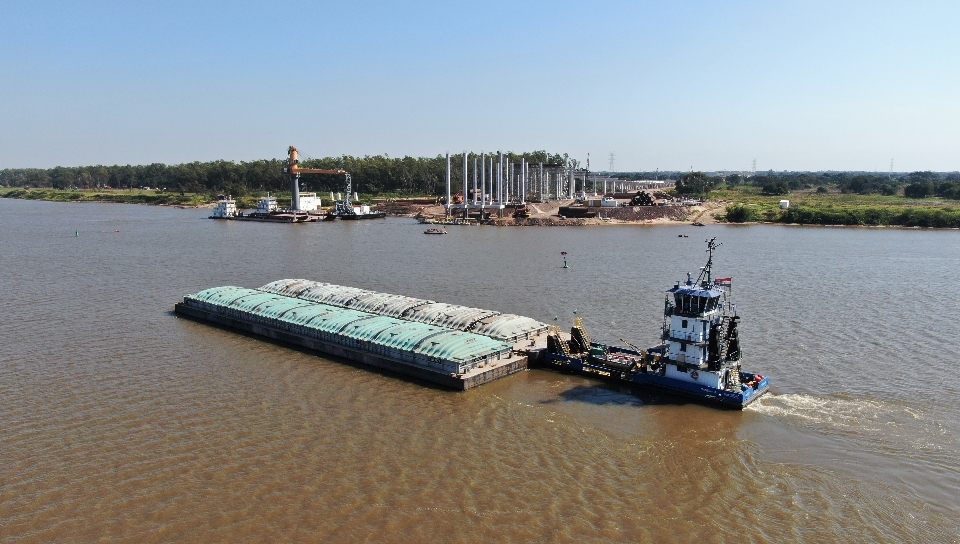Argentina incumple con dos acuerdos internacionales con el cobro de peaje en hidrovía, aseguran
