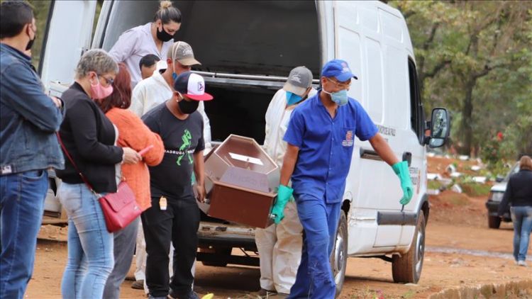 Brasil alcanza las 200 mil muertes por Covid-19