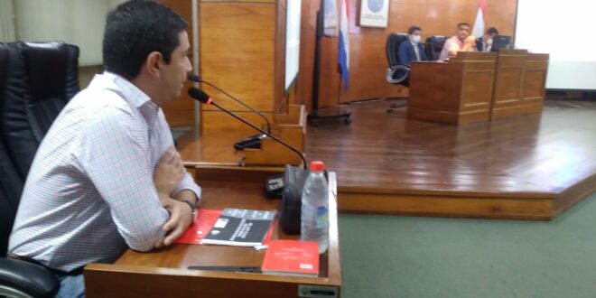 Director del Mercado comparece ante la Junta Municipal de Asunción
