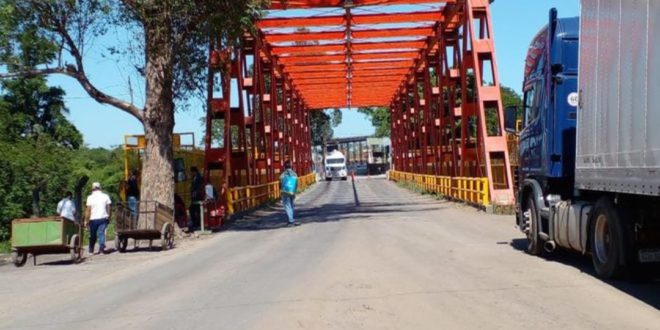 Habilitan nuevamente el paso fronterizo Puerto Falcón-Clorinda