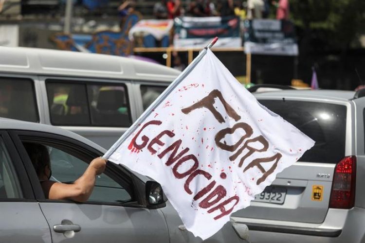 Exigen destitución de Bolsonaro