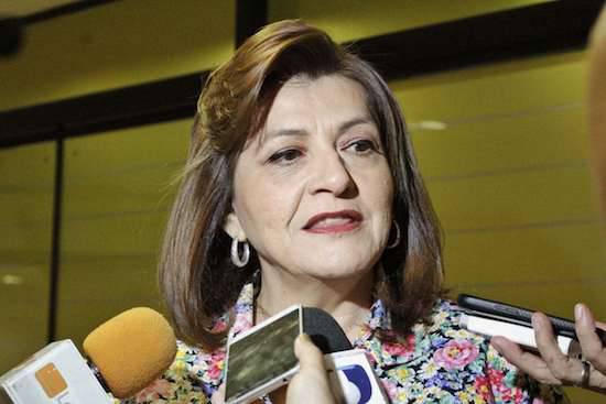 Blanca Ovelar: “la situación de Cartes es algo que no se puede ignorar”