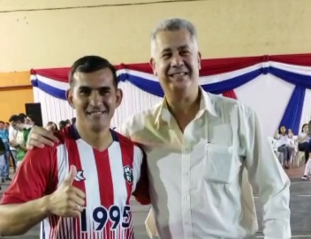 El abogado 360 vive 24 horas, obsesionado por el intendente José Carlos Acevedo