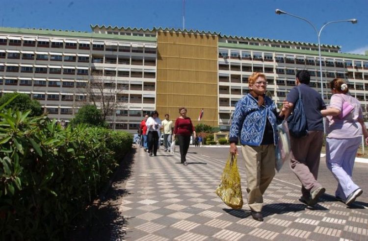 IPS autorizó sexto pago a trabajadores suspendidos y analiza pagar aguinaldo