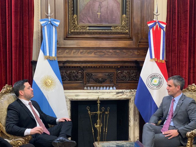 Raúl Latorre se reunió con su par argentino Martín Menem