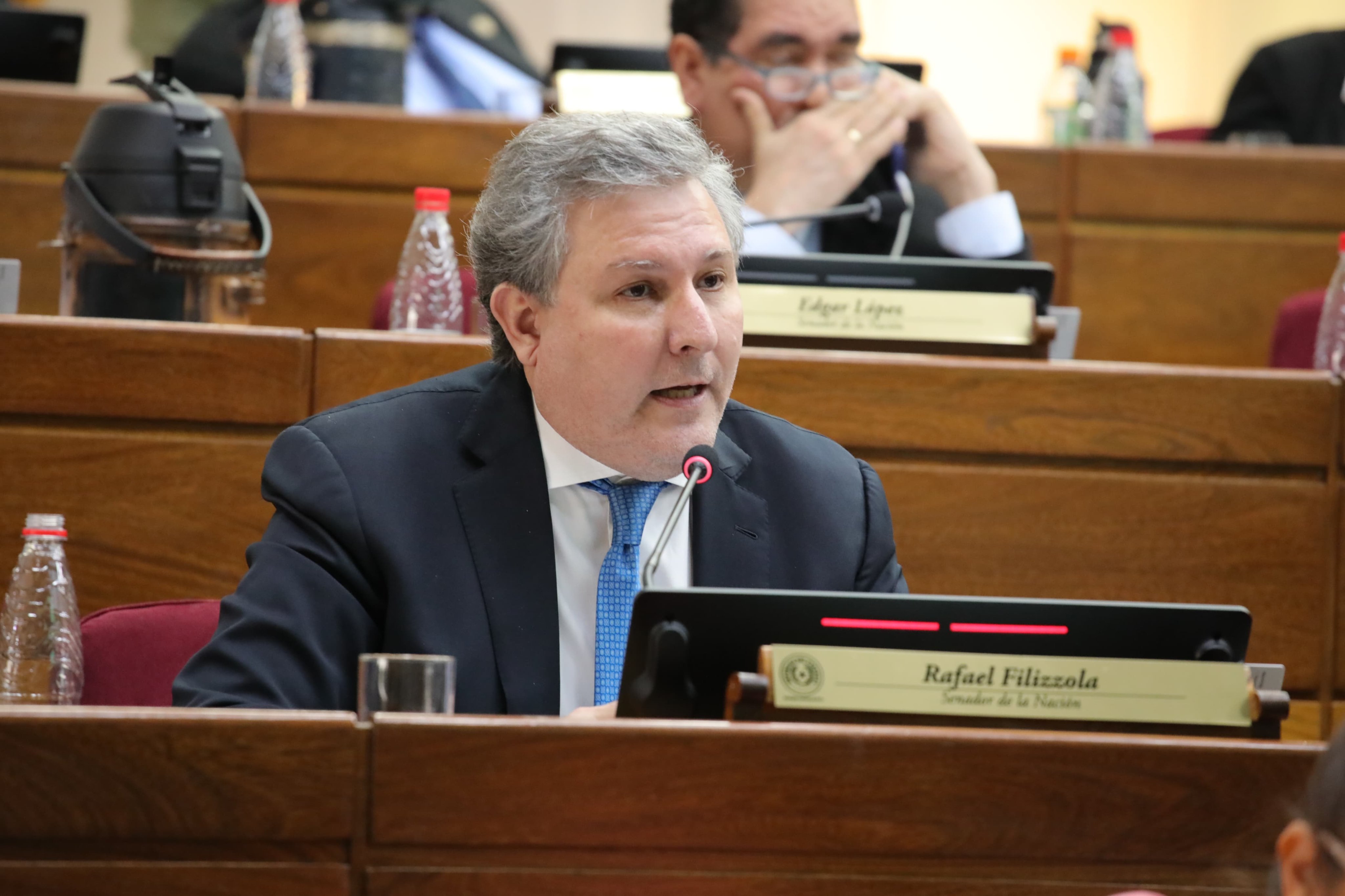 Petropar: exigen explicar flexibilización de requisitos en compra de gasoil de Lafarja