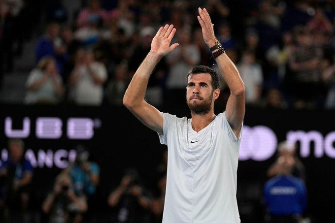 Khachanov a semis ante un Korda que abandonó