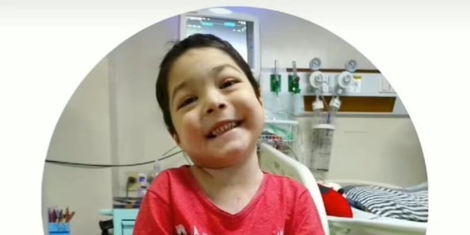 Milán cumple ocho meses conectado a una máquina y pide un ángel donante