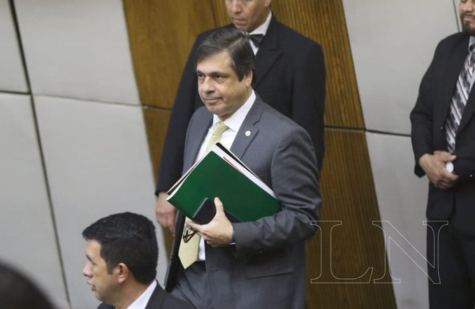 Bataglia no se presentó ante bicameral para explicar faltante de USD 160 millones en IPS