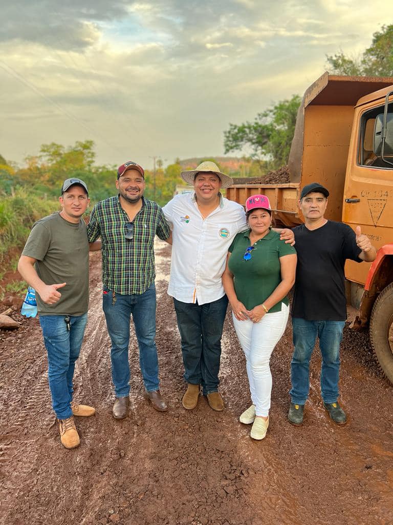 Gobernador "se cuelga" de trabajos realizados por el MOPC y municipalidad de Cerro Corá