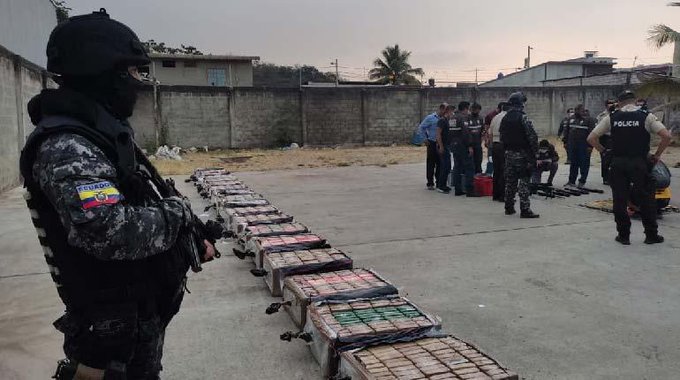 Policía de Ecuador incauta más de media tonelada de marihuana en frontera con Colombia