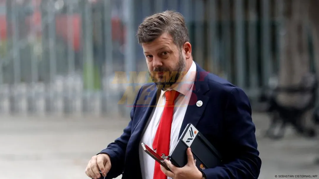 Chile: Johannes Kaiser oficializa candidatura presidencial