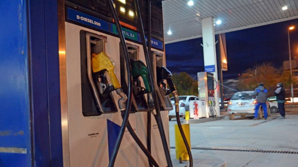 Emblemas privados suben G. 300 precios de combustibles