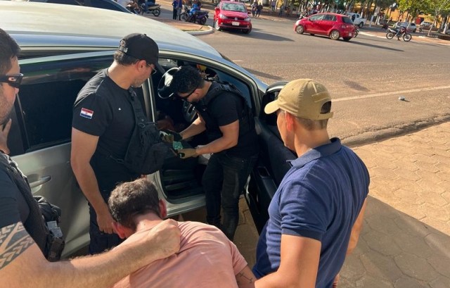 Capturan a pareja que entregaba cocaína en automóvil en Concepción