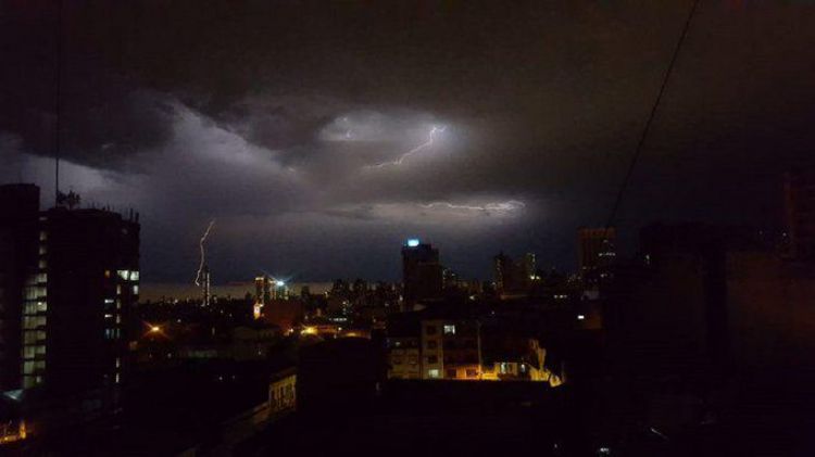 Sistema de tormentas ingresa al país esta noche