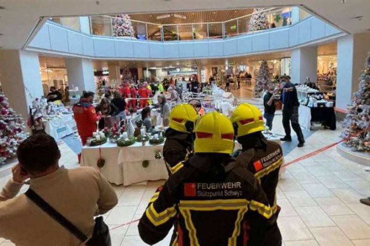 Seis heridos por caída de decoraciones de Navidad en centro comercial en Suiza