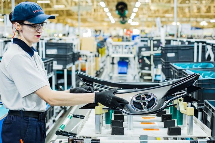 Toyota espera reforma tributaria para revisar inversiones en Brasil