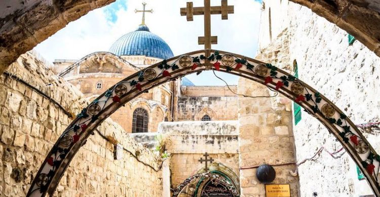 Un vía crucis concurrido conmueve a una Jerusalén apagada por la pandemia
