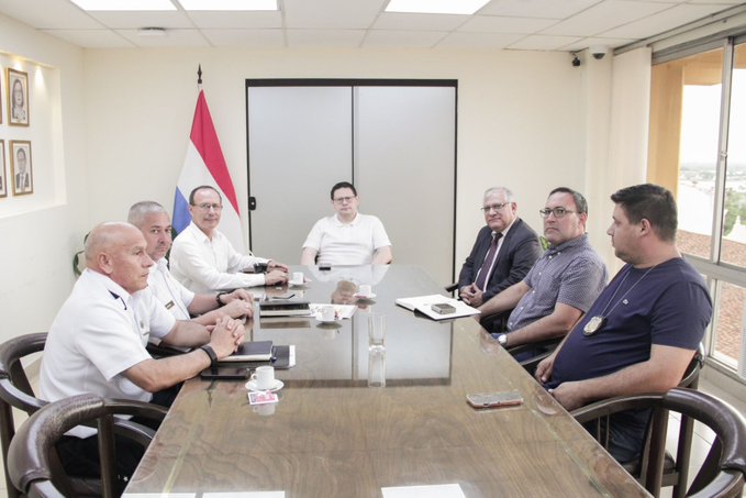 Ingresos Tributarios y Ministerio de Defensa reforzarán estrategias de lucha al contrabando